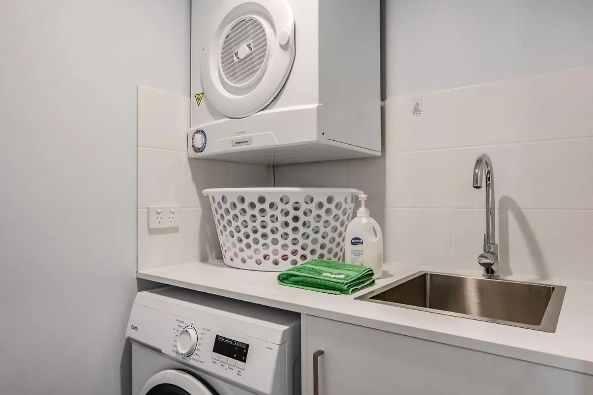 Apartment 'Santorini' At Mermaid Beach Gold Coast